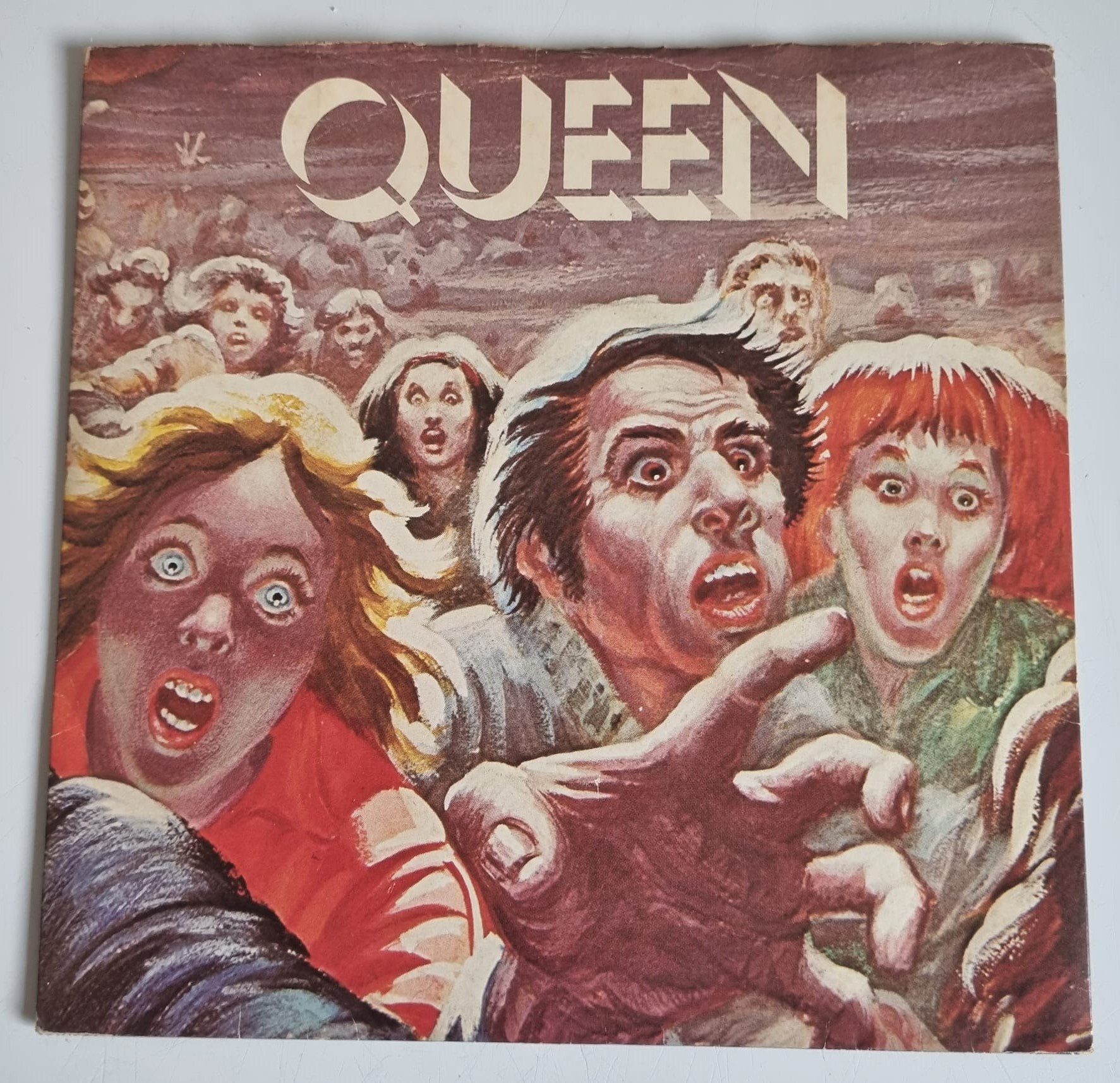 Buy this rare Queen record by clicking here