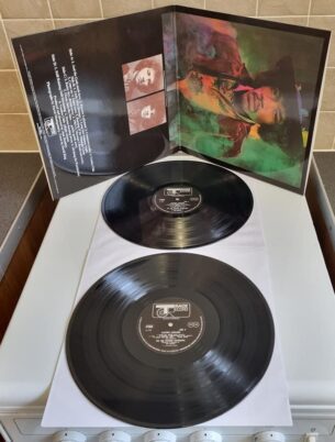 Buy this rare Jimi Hendrix Experience record by clicking here