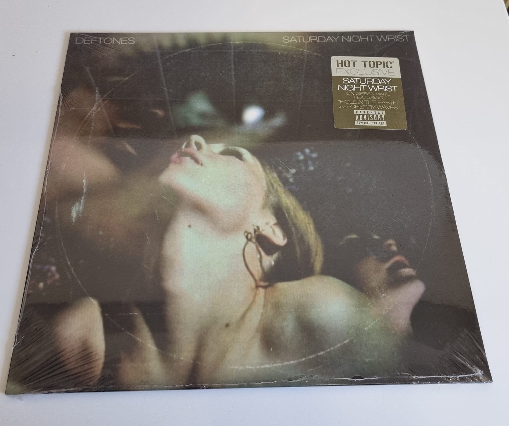 Buy this rare Deftones record by clicking here