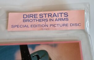 Buy this rare Dire Straits record by clicking here