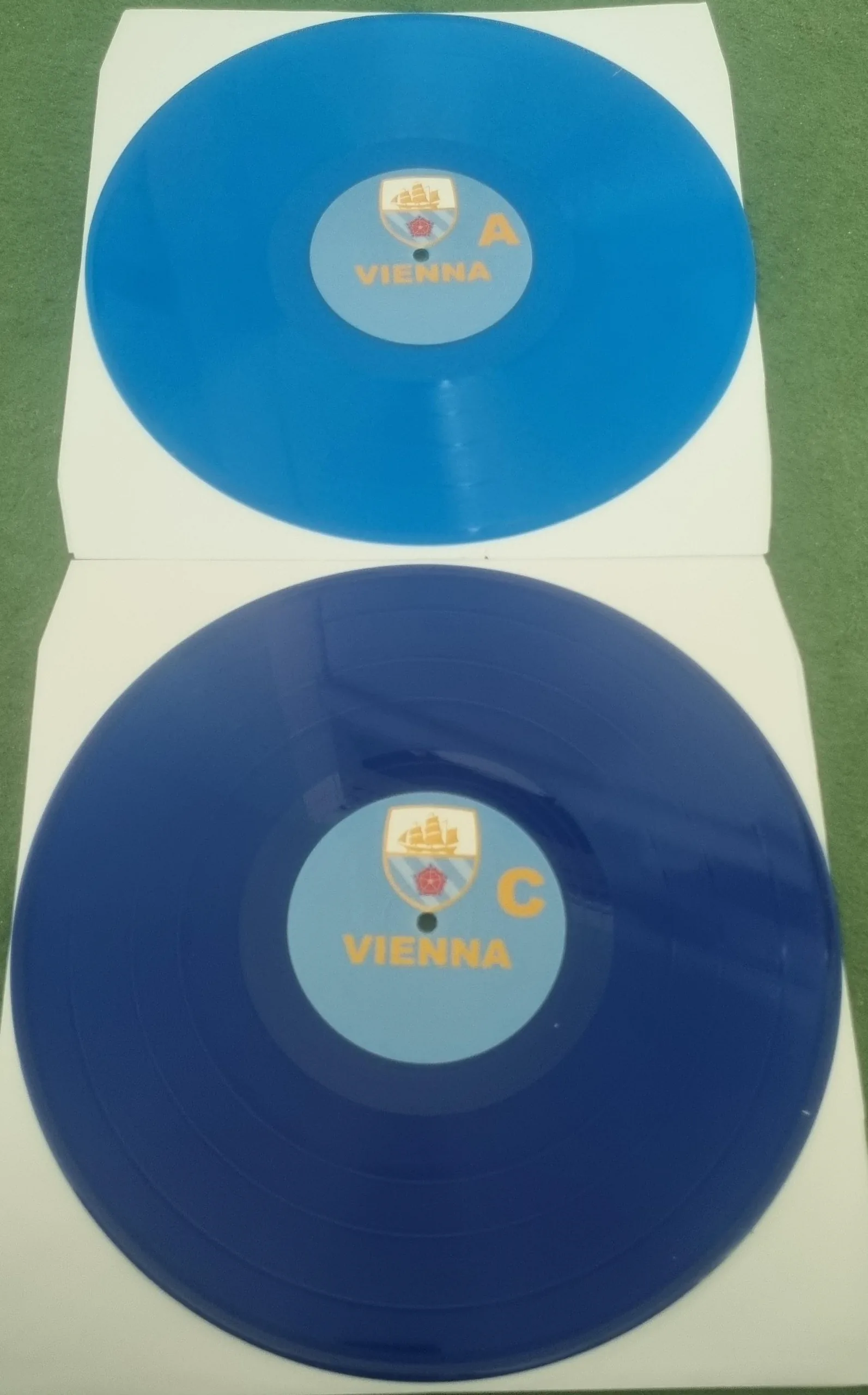 Oasis - R Kids Not Here (Coloured vinyl) LP RECORD ALBUM VINYL - Image 2